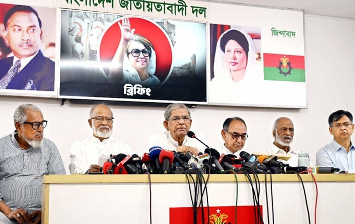 ১৩ আগস্ট পর্যন্ত সমগ্র বাংলাদেশে শহীদ হয়েছেন ৮৭৫ জন মানুষ, যার মধ্যে কমপক্ষে ৪২২ জন বিএনপি’র-ফখরুল 